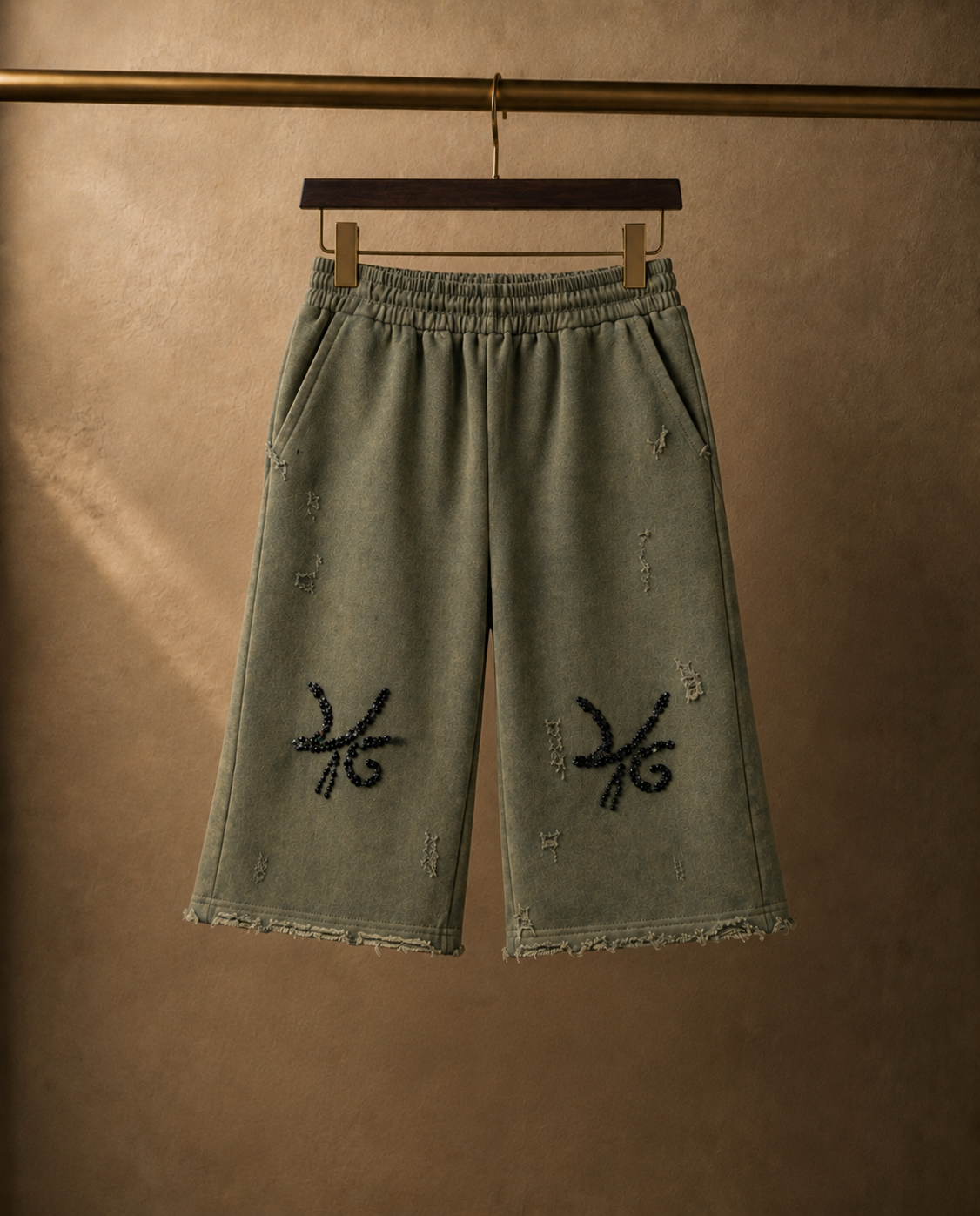 Desire Gem Stone Embellished Abstract Logo 3/4 Sweats